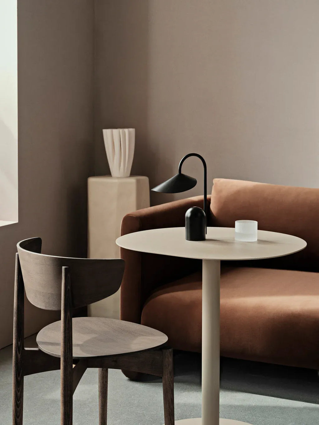 Ferm Living Arum Portable Lamp – Lampe portable design (Noir, Vert, Bleu)